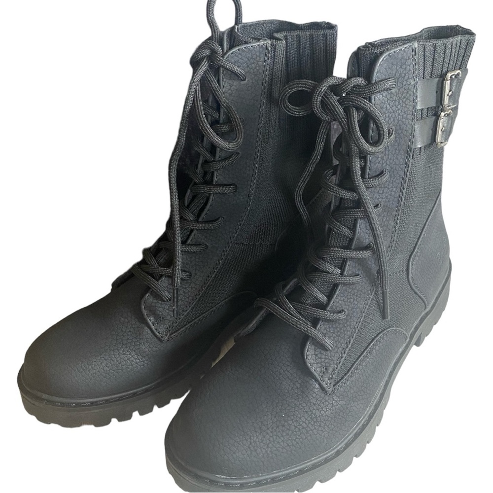 Blowfish - Black Saddlerock/Knit, Style: Rafford. New in box